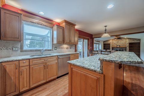Tiny photo for 2413 Flambeau Drive, Naperville, IL 60564 (MLS # 12598239)