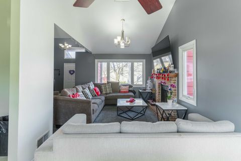 Tiny photo for 34439 N Saddle Lane, Gurnee, IL 60031 (MLS # 12572248)