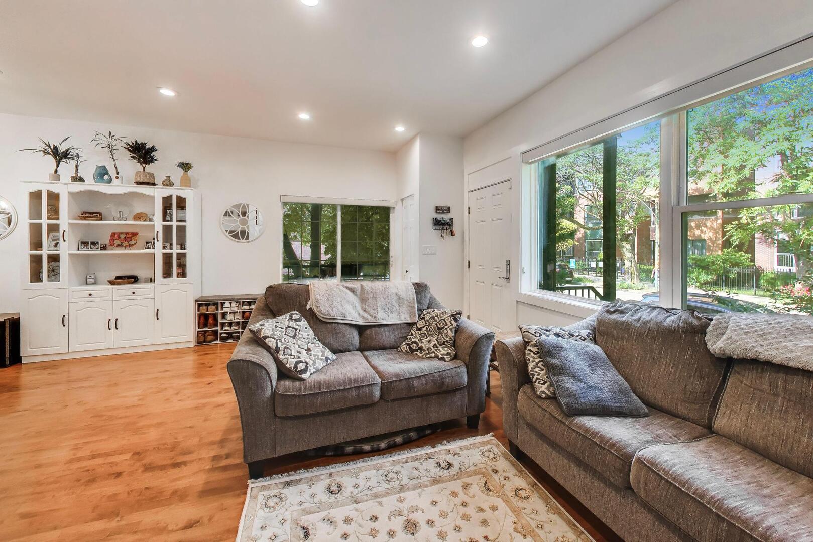 1758 W Pierce Avenue