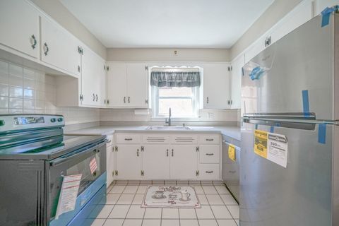 Tiny photo for 1529 Benton Street, Rockford, IL 61107 (MLS # 12626895)