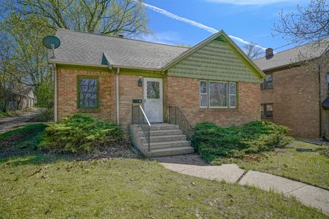 Photo of 1529 Benton Street, Rockford, IL 61107 (MLS # 12626895)