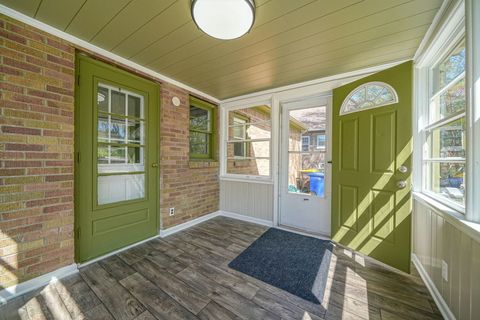 Tiny photo for 1529 Benton Street, Rockford, IL 61107 (MLS # 12626895)