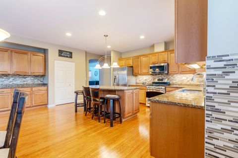 Tiny photo for 125 N Spruce Avenue, Wood Dale, IL 60191 (MLS # 12516836)