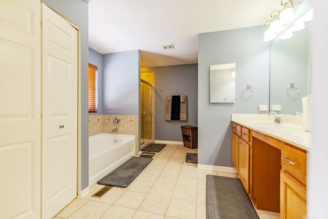 Tiny photo for 125 N Spruce Avenue, Wood Dale, IL 60191 (MLS # 12516836)