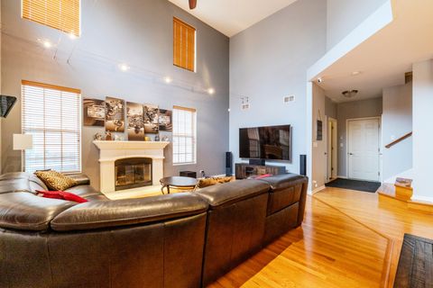 Tiny photo for 125 N Spruce Avenue, Wood Dale, IL 60191 (MLS # 12516836)