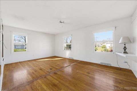 Tiny photo for 1114 Brentwood Place, Joliet, IL 60435 (MLS # 12598407)