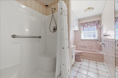 Tiny photo for 1114 Brentwood Place, Joliet, IL 60435 (MLS # 12598407)