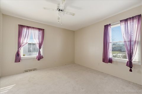 Tiny photo for 1114 Brentwood Place, Joliet, IL 60435 (MLS # 12598407)