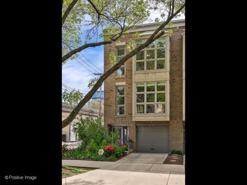 2393 N Wayne Avenue Chicago IL 60614