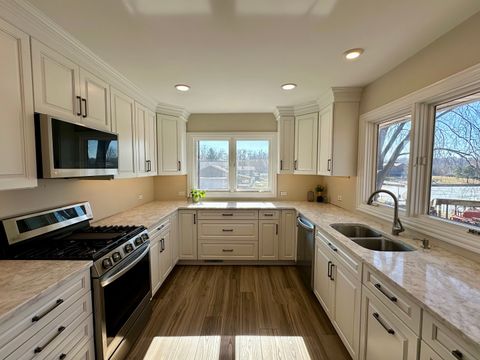 Tiny photo for 40210 N Lakeview Avenue, Antioch, IL 60002 (MLS # 12575770)