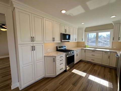 Tiny photo for 40210 N Lakeview Avenue, Antioch, IL 60002 (MLS # 12575770)