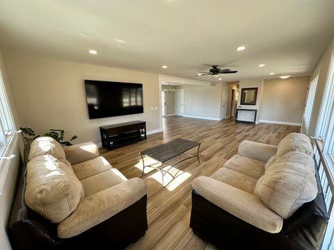 Tiny photo for 40210 N Lakeview Avenue, Antioch, IL 60002 (MLS # 12575770)