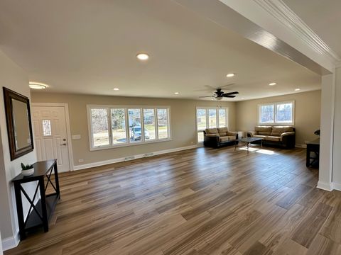 Tiny photo for 40210 N Lakeview Avenue, Antioch, IL 60002 (MLS # 12575770)