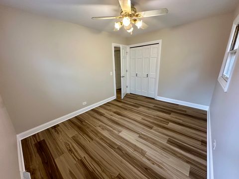 Tiny photo for 40210 N Lakeview Avenue, Antioch, IL 60002 (MLS # 12575770)