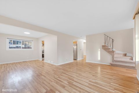 Tiny photo for 1330 S MALLARD Lane, Mount Prospect, IL 60056 (MLS # 12537343)