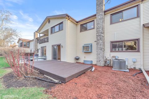 Tiny photo for 1330 S MALLARD Lane, Mount Prospect, IL 60056 (MLS # 12537343)