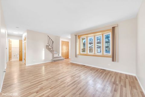 Tiny photo for 1330 S MALLARD Lane, Mount Prospect, IL 60056 (MLS # 12537343)