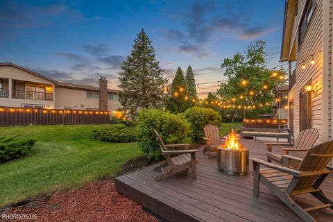 Tiny photo for 1330 S MALLARD Lane, Mount Prospect, IL 60056 (MLS # 12537343)