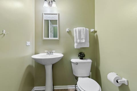 Tiny photo for 2318 W Cascade Circle, Round Lake, IL 60073 (MLS # 12725721)