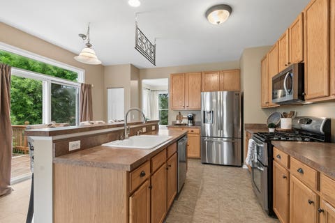 Tiny photo for 2318 W Cascade Circle, Round Lake, IL 60073 (MLS # 12725721)