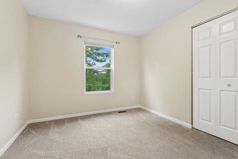 Tiny photo for 2318 W Cascade Circle, Round Lake, IL 60073 (MLS # 12725721)