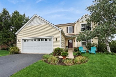 Photo of 2318 W Cascade Circle, Round Lake, IL 60073 (MLS # 12725721)
