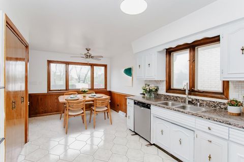 Tiny photo for 8706 W Stolting Road, Niles, IL 60714 (MLS # 12618310)