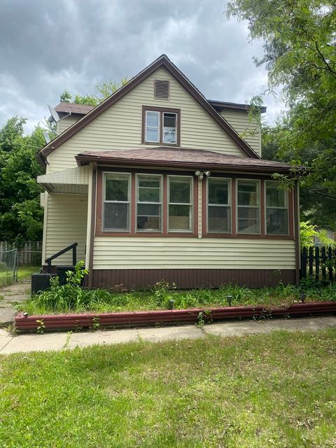 1306 Magnolia Street Rockford IL 61104