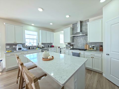 Tiny photo for 12420 Eileen Street, Lemont, IL 60439 (MLS # 12589553)