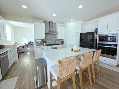 Tiny photo for 12420 Eileen Street, Lemont, IL 60439 (MLS # 12589553)