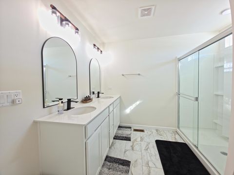 Tiny photo for 12420 Eileen Street, Lemont, IL 60439 (MLS # 12589553)