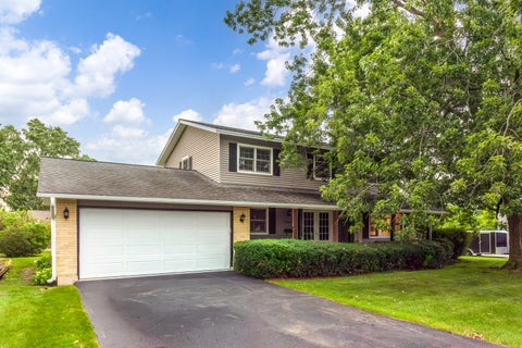 Photo of 1109 Lancaster Avenue, Elk Grove Village, IL 60007 (MLS # 12745769)