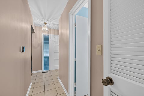 Tiny photo for 1109 Lancaster Avenue, Elk Grove Village, IL 60007 (MLS # 12745769)