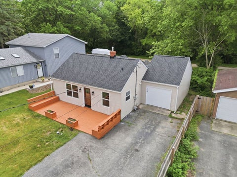 Tiny photo for 25575 Orchard Avenue, Ingleside, IL 60041 (MLS # 12669734)