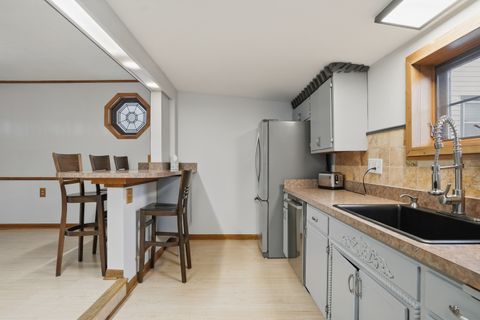 Tiny photo for 2220 139th Street, Blue Island, IL 60406 (MLS # 12554033)