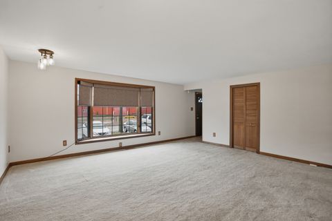 Tiny photo for 2220 139th Street, Blue Island, IL 60406 (MLS # 12554033)