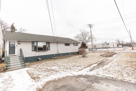Tiny photo for 2220 139th Street, Blue Island, IL 60406 (MLS # 12554033)