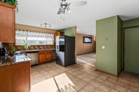 Tiny photo for 134 Virginia Court, Streamwood, IL 60107 (MLS # 12545032)