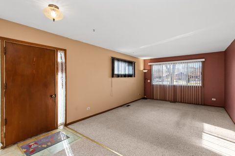 Tiny photo for 134 Virginia Court, Streamwood, IL 60107 (MLS # 12545032)