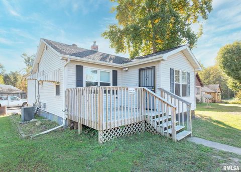 Photo of 2802 ARCHER Drive, East Moline, IL 61244 (MLS # QC4269594)