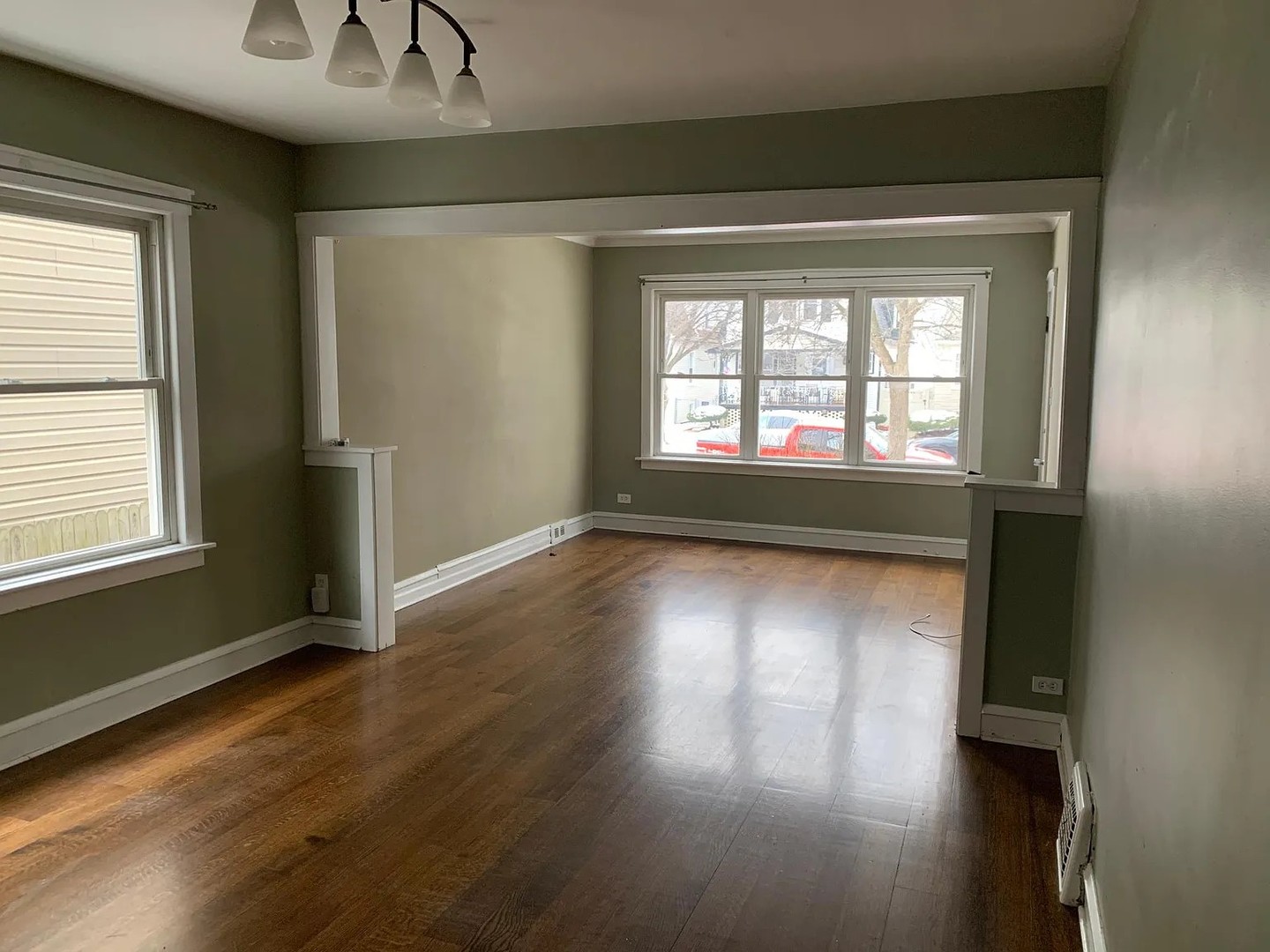 5475 N Monitor Avenue