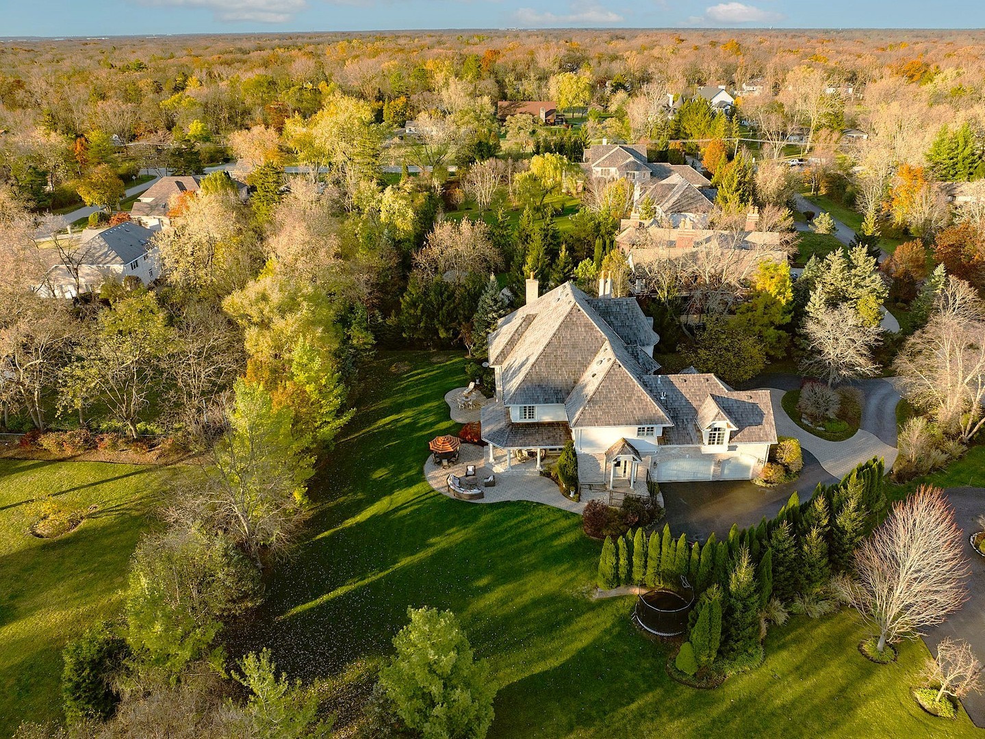 1940 Rollingwoods Lane