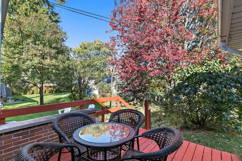 Tiny photo for 1410 Nottingham Lane, Hoffman Estates, IL 60169 (MLS # 12505668)