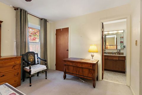 Tiny photo for 1410 Nottingham Lane, Hoffman Estates, IL 60169 (MLS # 12505668)