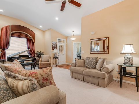 Tiny photo for 2805 Bond Circle #2805, Naperville, IL 60563 (MLS # 12511997)