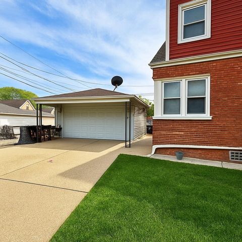 Tiny photo for 11003 S Avenue E, Chicago, IL 60617 (MLS # 12655922)