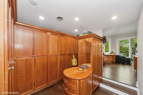 Tiny photo for 1435 Daniel Court, Northbrook, IL 60062 (MLS # 12381368)