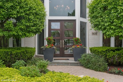 Tiny photo for 1435 Daniel Court, Northbrook, IL 60062 (MLS # 12381368)