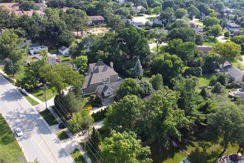 Tiny photo for 5684 Wolf Road, Western Springs, IL 60558 (MLS # 12468738)