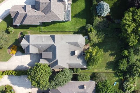 Tiny photo for 5684 Wolf Road, Western Springs, IL 60558 (MLS # 12468738)